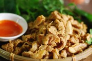 Thưởng thức ba món thịt lợn muối chua