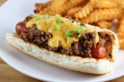 Làm hotdog với nước xốt cực ngon 