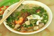 Quán bún hải sản ngon rẻ ở Hà Nội