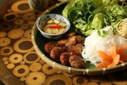 Tản mạn bún chả Hà Nội