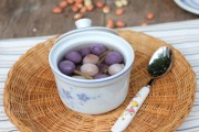 Chè bột lọc hai màu