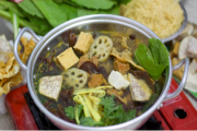 Vào bếp làm lẩu dê đãi cả nhà cuối tuần