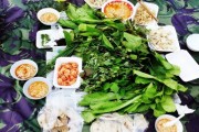 Độc đáo gỏi lá Kon Tum
