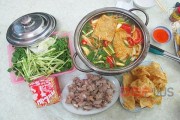 Lẩu ngon siêu rẻ ở phố Đại Cồ Việt