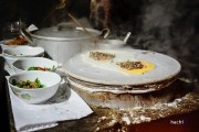 Lên Hà Giang ngắm hoa tam giác mạch, ăn đặc sản 