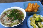 Những quán phở tên lạ ở Hà Nội