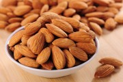 10 loại hạt mẹ bầu không nên bỏ qua
