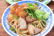 Cao lầu - "hồn" phố Hội