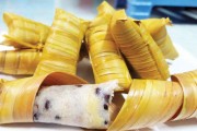 Thưởng thức bánh lá dứa ở Bến Tre