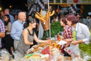 Gặp nhau tại lễ hội ẩm thực châu Âu