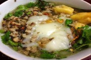 Những quán ăn trên 30 năm vẫn đắt khách ở Hà Nội