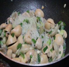 Nấm xào mướp hương