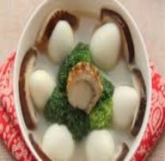 Canh trứng cút