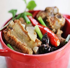 Sườn hầm coca