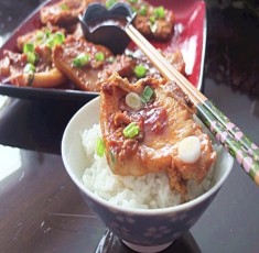 Sườn xốt gừng mật ong