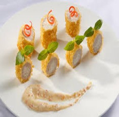 Thăn heo cuộn dừa