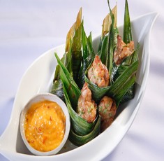 Gà chiên lá dứa