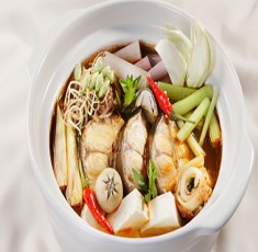 Lẩu cá ngát kim chi
