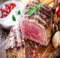 Vì sao có những miếng thịt bò lại ánh lên màu sắc như cầu vồng? Có khuất tất gì ở đây chăng?