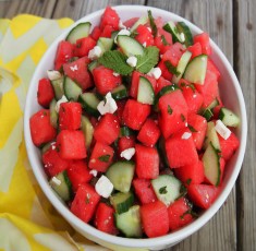 Trổ tài cùng Salad dưa hấu và dưa chuột độc đáo