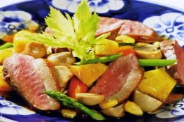 Vịt Xào Rau Quả