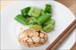 Trứng Luộc Có Hoa Văn