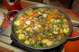 Lẩu Ốc Chua Cuối Tuần