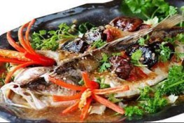 Món cá chép hấp thơm ngon