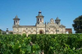 Lâu đài rượu vang Bordeaux