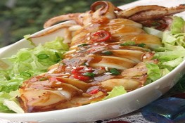 Mực tươi nướng xốt chua cay