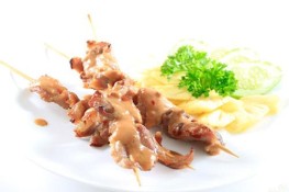 Thịt heo nướng xốt đậu phộng