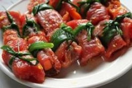 Bò cuộn rau củ