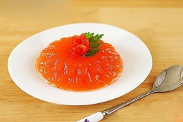 Đỏ mọng như bờ môi căng tràn