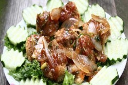 Biến tấu sườn xốt me chua 