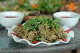 Món ngon ngày tết: Thịt lợn xào sả ớt