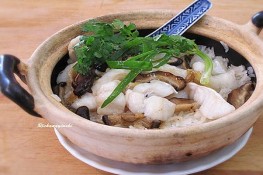 Chế biến món cá cơm hấp nấm cho bữa tối