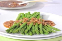 Cách làm món măng tây sốt bào ngư