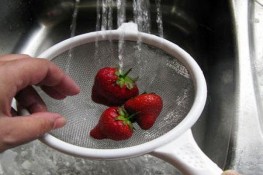 Cách rửa một số loại trái cây 
