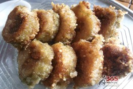 Cuối tuần rán bánh Tét giòn tan đãi cả nhà