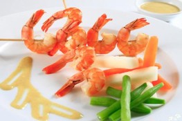Món ngon độc đáo: Tôm xiên hấp xốt mù tạp