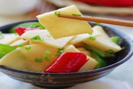 Củ đậu xào lườn gà món ngon, giòn, mát