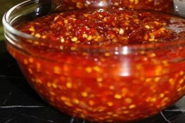 Tương ớt xào xứ Quảng cay mà vẫn thích