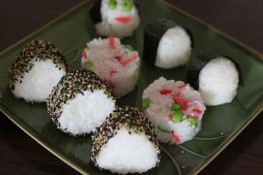 Ngộ nghĩnh cơm nắm Onigiri của người Nhật