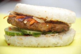 Sáng tạo với Cơm kẹp cho bữa trưa văn phòng