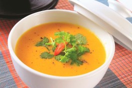  Mách nhỏ chị em chăm chồng con mùa Euro - Thi cử