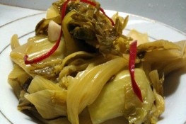 Nguy cơ ung thư từ dưa muối và cách phòng tránh
