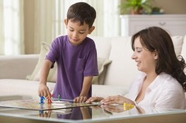 Làm gì để phát triển trí thông minh cho con?