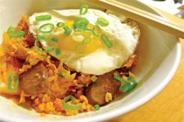 Cơm chiên kim chi ngon khó cưỡng