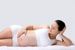 Chăm sóc toàn diện nhan sắc bà bầu