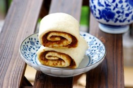 Cách làm bánh bao cuộn nhân mặn ngon